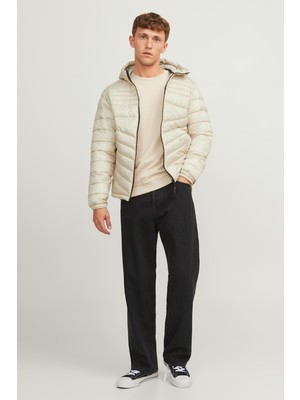 Jack & Jones Essentials Jjehero Regular Fit Kapüşonlu Mevsimlik Şişme Mont Erkek Mont 12211785