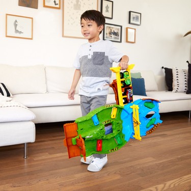 Hot Wheels Monster Trucks Heyecanlı Yarışlar Oyun Seti , 4 Fiyatı