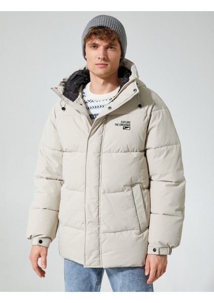 Şişme Mont Kapşonlu Baskılı Cepli Fermuarlı Çıtçıt Düğmeli modelleri