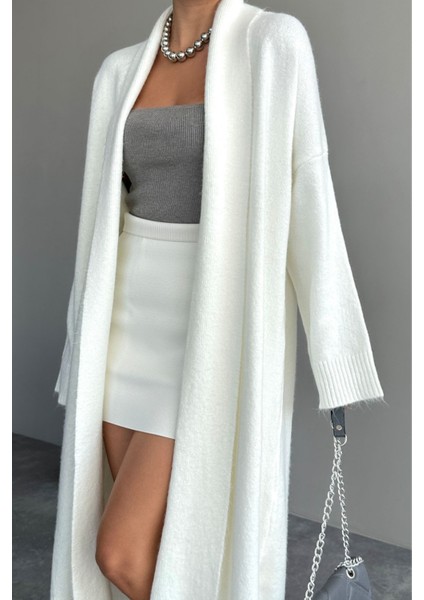 Kadın Beyaz Şal Yaka Uzun Triko Hırka