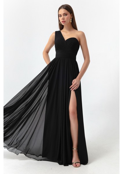 Kadın Siyah Tek Omuz Yırtmaçlı Uzun Abiye Elbise modelleri