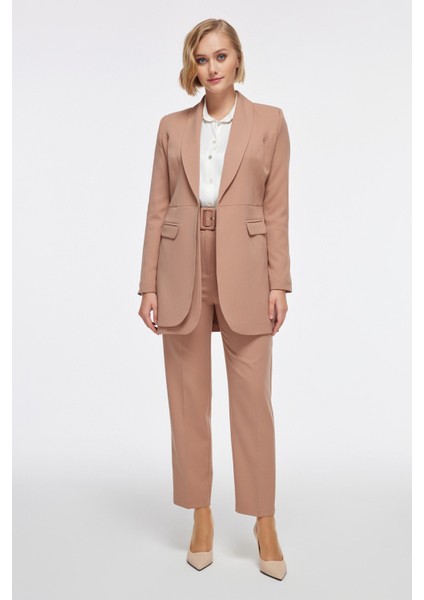 Cep Detaylı Pantolonlu Camel Takım