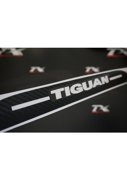 Volkswagen Tiguan Karbon Fiber Stop Lamba Filmi