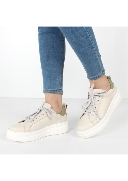 Kadın Bej Bağcıklı Kalın Tabanlı Deri Sneaker