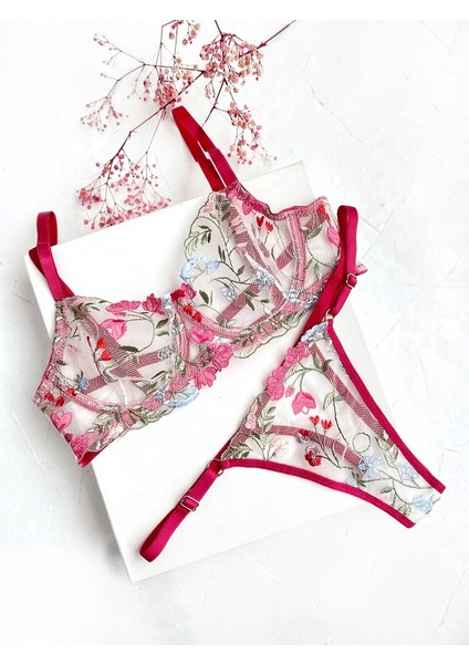 Çiçek Işlemeli Sütyen Takım