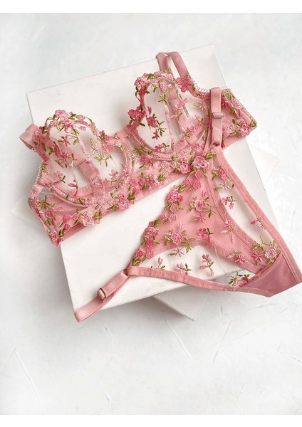 Çiçekli Balenli Sütyen Takım