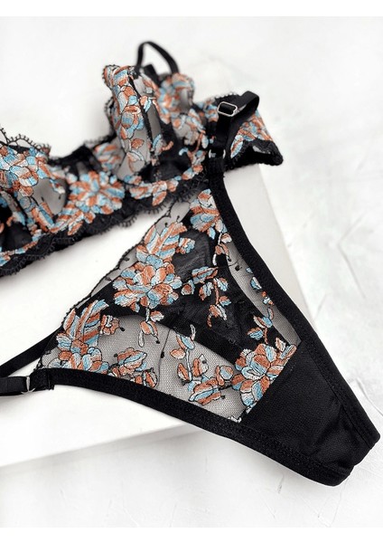 Çiçek Işlemeli Sütyen Takım modelleri