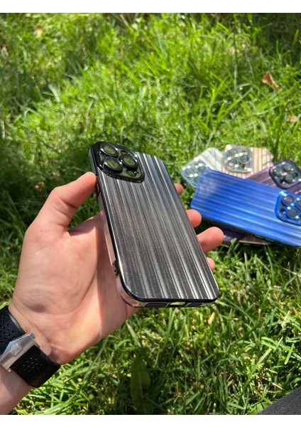 Iphone 14 Pro Wave2 Hologram Görünümlü Telefon Kılıfı