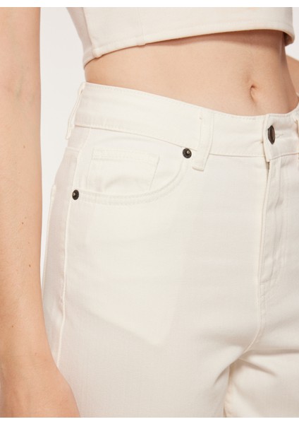 Yüksek Bel Boru Paça Regular Fit Beyaz Kadın Denim Pantolon B3WL-PNT-8 fırsatları
