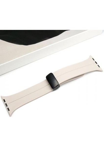 Apple Watch 1,2,3,4,5,6,7,8 Için 38-40-41MM Uyumlu Silikon Kayış, Manyetik Tokalı Kordon