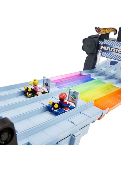 Mario Kart Gökkuşağı Yolu Seti, Işıklı, Sesli, 2 Adet 1:64 Ölçekli Arabası ile 2,5 mt Uzunluğundaki Pist Seti GXX41