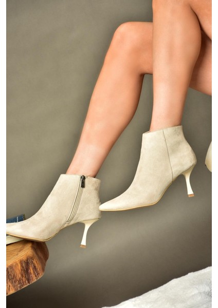 N282102102 Bej Süet Ince Topuklu Sivri Burun Kadın Bot fırsatları