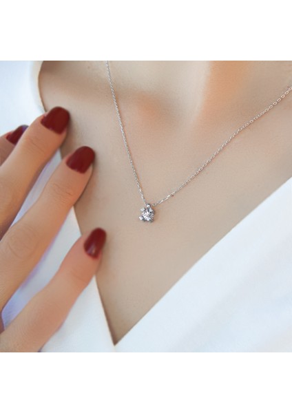 Swarovski Zirconia Dört Kalp Detaylı Kadın Kolye | 925 Ayar Gerçek Gümüş modelleri