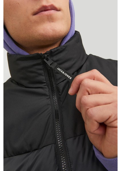 Essentials Jjetoby Dik Yakalı Fermuarlı Regular Fit Şişme Yelek Erkek Yelek 12235861 indirimleri