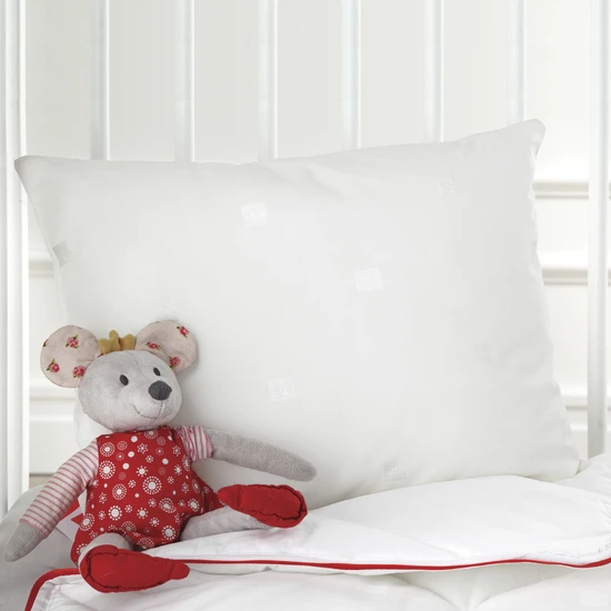 Yataş Bedding DACRON® 95 Bebek Yastık 200 gr. (35x45 cm)