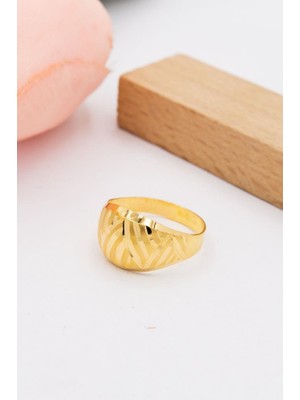 Latif Kuyumcu 22 Ayar Altın Yüzük Kalemli Işlemeli Kadın Yüzük