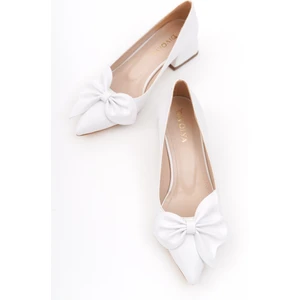 Camila Beyaz Fiyonklu (4cm) Sivri Burun Topuklu Ayakkabı