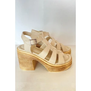 Kadın Carlo Bej Ortopedik Iç Taban Platform Topuk Sandalet