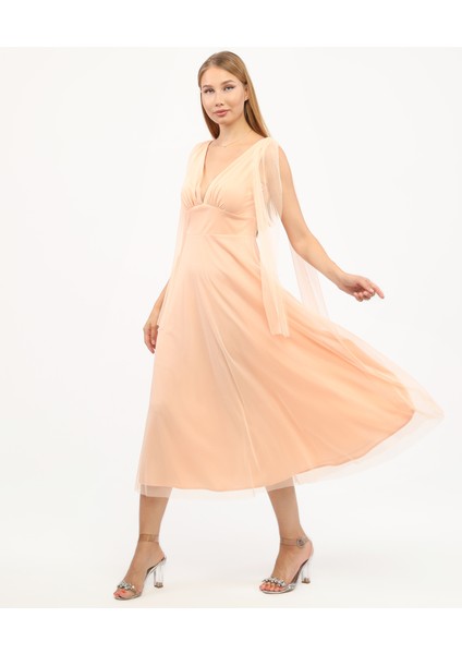 Göğüs Büzgü Detaylı Esnek Tül Abiye Elbise fiyatları
