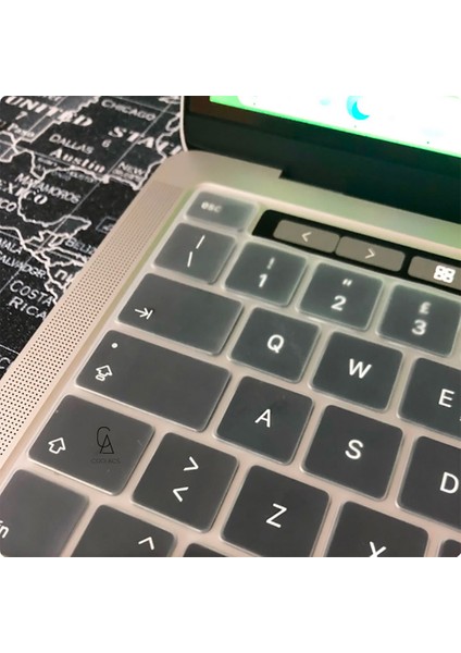 Apple MacBook Pro 16 Inç A2141 Touch Bar ile Uyumlu Buzlu Şeffaf Klavye Koruyucu Silikon Yıkanabilir Yumuşak Ped