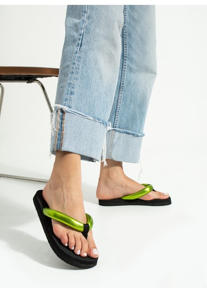 Yeşil Yumuşak Parmak Arası Acıtmaz Kadın Plaj Terliği Flipflops