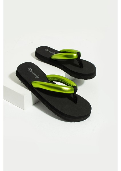 Yeşil Yumuşak Parmak Arası Acıtmaz Kadın Plaj Terliği Flipflops