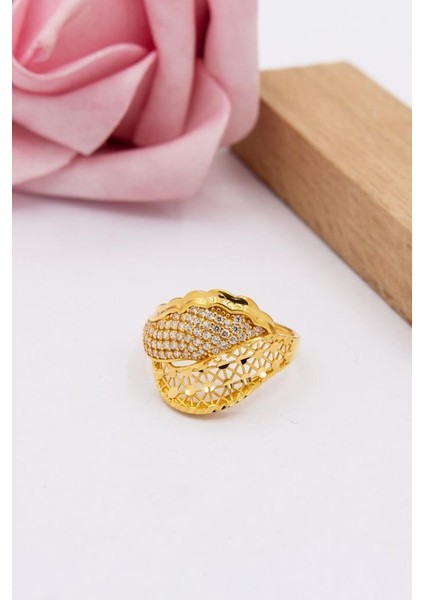 22 Ayar Altın Yüzük Kalemli Işlemeli Taşlı Kadın Yüzük