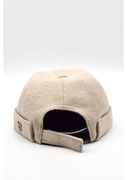 Kadın Kısa Yünlü Ekru Docker Bere modelleri