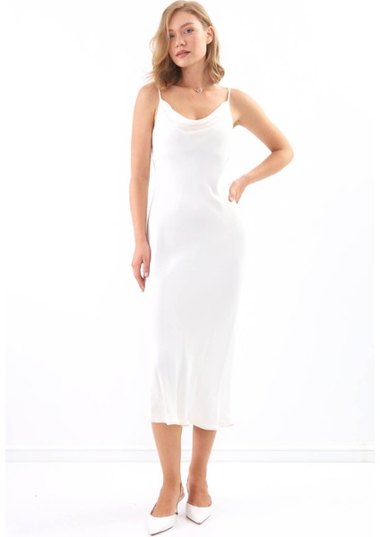 Askılı Degaje Yaka Uzun Elbise