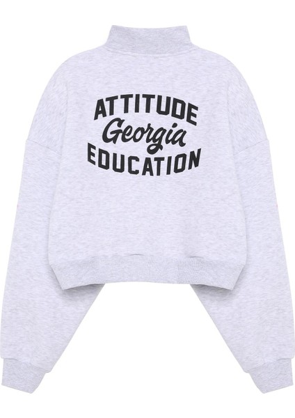 Sırtı Yazı Baskılı Crop Sweatshirt Gri