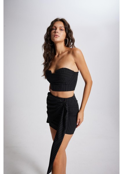 Çizgili Mini Norma Etek Siyah fiyatları