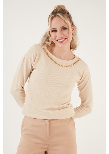 Zincir Detaylı Regular Fit Bisiklet Yaka Esnek Bluz Bayan Bluz 5865347 fırsatları
