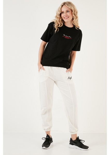 Yazılı Detaylı Pamuklu Oversize Bisiklet Yaka T Shirt Bayan T Shirt 541RUEDELA modelleri