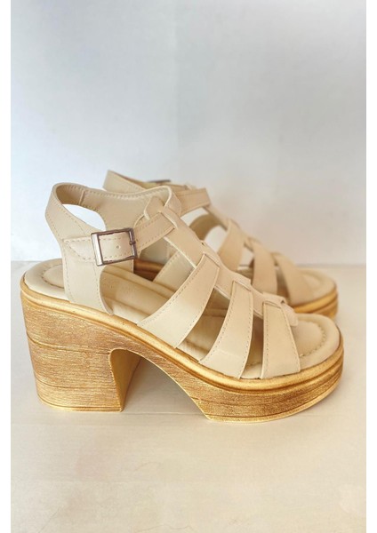 Kadın Carlo Bej Ortopedik Iç Taban Platform Topuk Sandalet