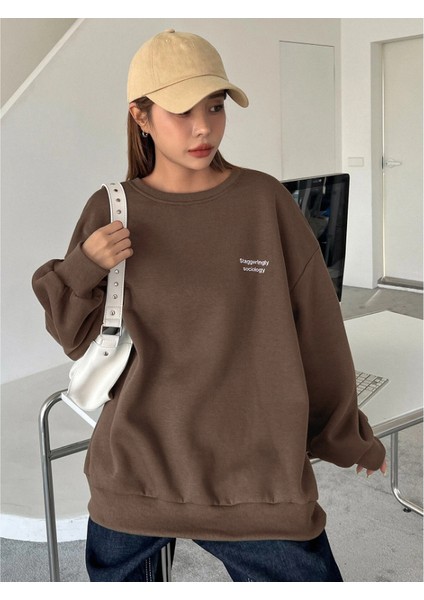Kadın Staggertly Baskılı Bisiklet Yaka Sweatshirt fiyatları