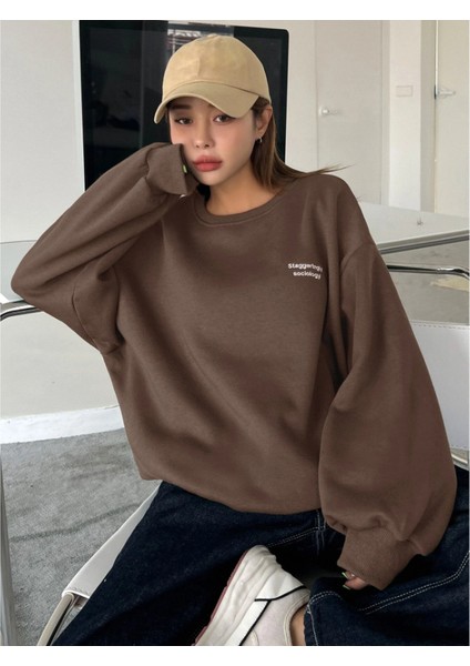 Kadın Staggertly Baskılı Bisiklet Yaka Sweatshirt fırsatları