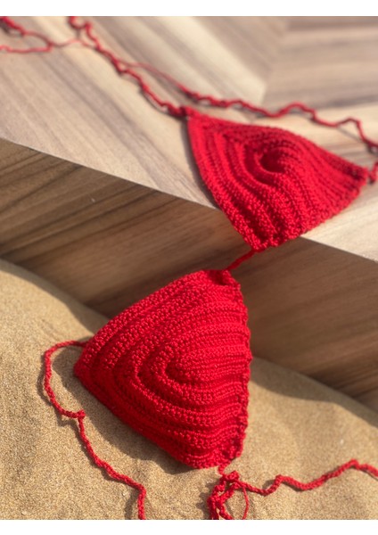 El Örgüsü Kırmızı Üçgen Bikini Üstü fiyatları