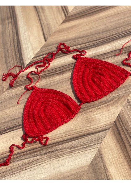 El Örgüsü Kırmızı Üçgen Bikini Üstü modelleri