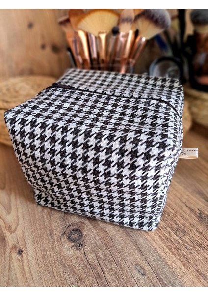 El Yapımı Makyaj Çantası - Fermuarlı Kozmetik Organizer - Seyahat Tipi Kılıf Bakım El Çantası - Koyu Kahve