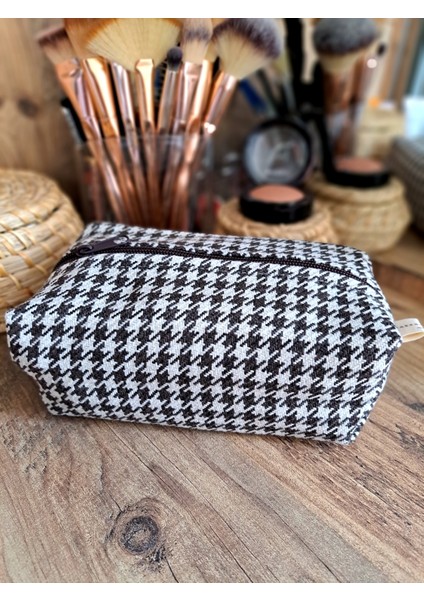 El Yapımı Makyaj Çantası - Fermuarlı Kozmetik Organizer - Seyahat Tipi Kılıf Bakım El Çantası - Koyu Kahve