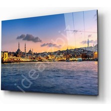 Kırmızı Ayı Istanbul Cam Tablo