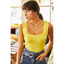 Butikems Kadın Sarı Kalın Askılı Kare Yaka Triko Bluz