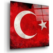 Kırmızı Ayı Bayrak Cam Tablo