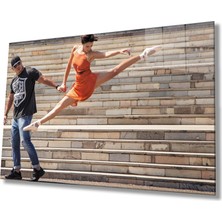 Kırmızı Ayı Balerin Cam Tablo