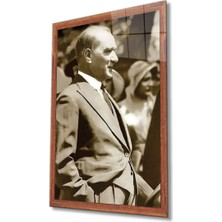 Kırmızı Ayı Atatürk Cam Tablo