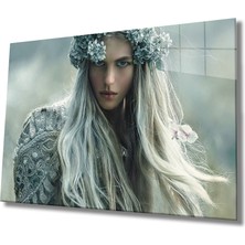 Kırmızı Ayı Kadınlar, Women