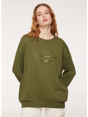 Aeropostale Bisiklet Yaka Baskılı Haki Kadın Sweatshirt A3WL-SWT2