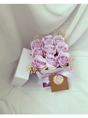 Z&B Flowers Sevgiliye hediye Kutuda Lila Gül sevgiliye Hediye doğum Günü güller konsept Hediyelik Yapay Çiçek