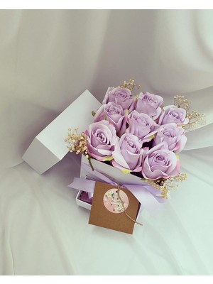 Z&B Flowers Sevgiliye hediye Kutuda Lila Gül sevgiliye Hediye doğum Günü güller konsept Hediyelik Yapay Çiçek