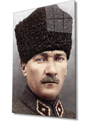 Kırmızı Ayı Atatürk Cam Tablo